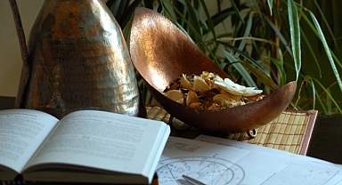 2 Nisan 2026 Perşembe Burç Yorumları: Enerjik Bir Hafta Bekliyor