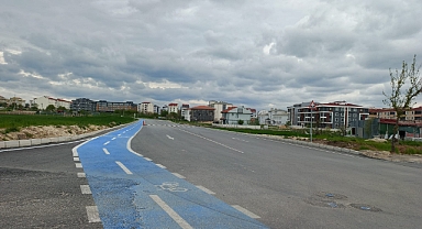 Kırklareli'nde Mezarlık Yoluna Neşter: Belediye Sorunu Çözdü