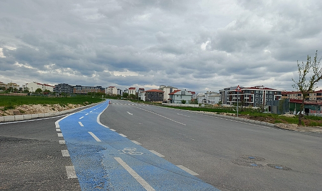 Kırklareli'nde Mezarlık Yoluna Neşter: Belediye Sorunu Çözdü