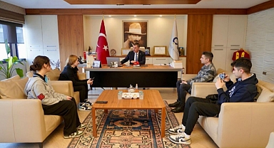 Öğrenciler Sordu Başkan Sarıkurt Cevapladı