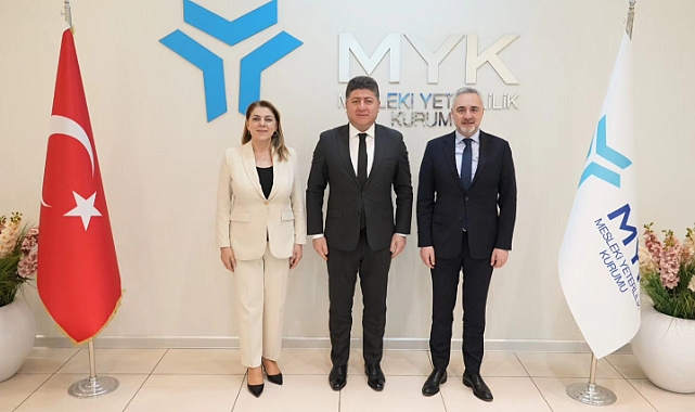 Sarıçam ve Rektör Ak'tan MYK'ya Ziyaret: Gençler İçin Yeni Adımlar