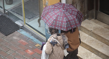Trakya Nisan Ayı Sağanak Yağışla Veda Ediyor