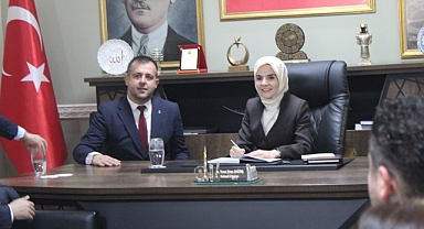 AK Parti Kırklareli'nde Dikkat Çeken Buluşma: Bakan Göktaş Partililerle Görüştü