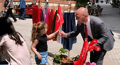 Babaeski'de 19 Mayıs'a Özel Türk Bayrağı Dağıtımı! 