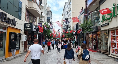 Bayram Bereketi Esnafın Yüzünü Güldürdü
