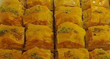 Bayramda Ev Yapımı Tatlı Dönemi! Baklava Tercihleri Değişti