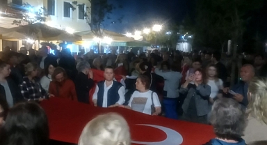 CHP İl Örgütü Sokağa İndi! Kırklareli'de Demokrasi Yürüyüşü