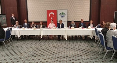 Edirne'de Anneler Günü'nde Vefa Sofrası Kuruldu