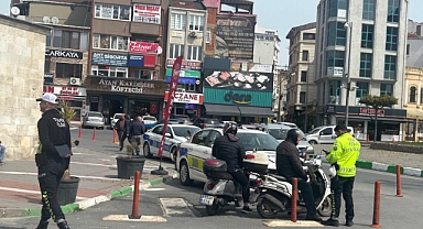 Eski Arasta Önünde Kritik Kontrol: Kurallara Uymayan Yandı