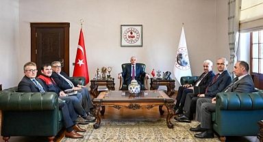 Kırklareli'de Haftalık Yönetim Toplantısı Vali Uğur Turan Başkanlığında Yapıldı