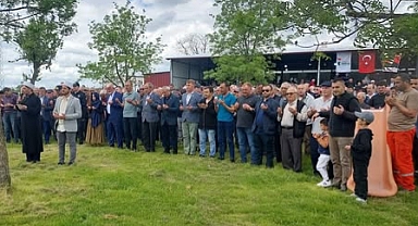 Kofçaz Elmacık Köyü'nde Yağmur ve Şükür Duası Yoğun Katılımla Gerçekleştirildi