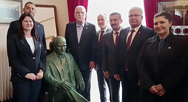 Saraçlar'da Yoğun İlgi! Dervişoğlu'ndan Belediye Ziyareti ve Atatürk Odası Vurgusu
