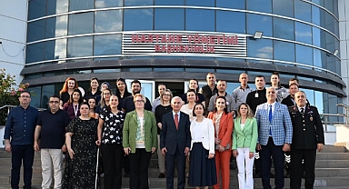 Vali Turan Hastaları ve Sağlık Çalışanlarını Yalnız Bırakmadı