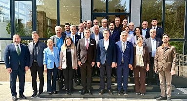 Vecdi Gündoğdu Saha Çalışmalarını Sürdürdü