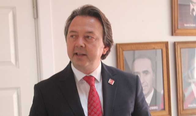CHP'de Kurultay Çağrısı! Kırklareli Delegeleri İmzaları Teslim Etti
