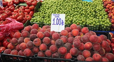 Kırklareli Pazarında Yazın Müjdecisi Göründü
