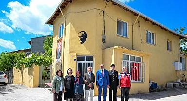 Kırklareli Valisi Uğur Turan'dan Şehit Annesi Bedriye Seyran'a Anlamlı Bayram Ziyareti