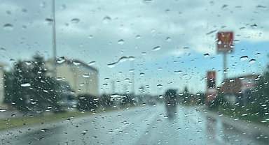 Trakya’da Yaz Sıcağına Sağanak Yağış Eşlik Ediyor