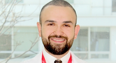 YAZA SAĞLIKLI VE IŞILTILI BİR CİLTLE GİRMENİN 8 ALTIN KURALI